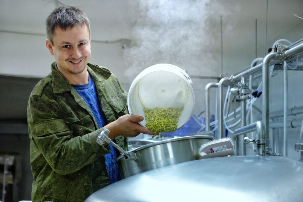 Пивоварня «DWARF» успешный проект крафтовой пивоварни в Нижнем Новгороде, Россия